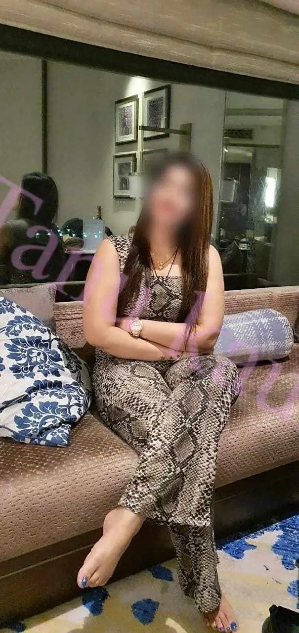 call girls in Aerocity